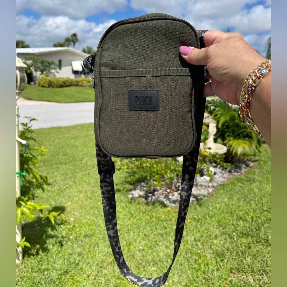 PINK VICTORIA SECRET Taffeta Crossbody Sports Bag In Olive Green Camo - Picture 7 of 12